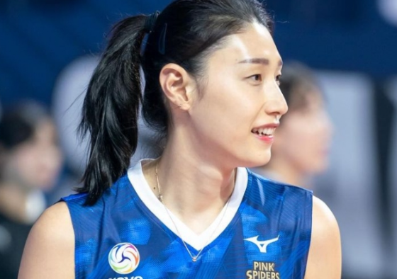 melihat-latihan-voli-pemain-kim-yeon-koung