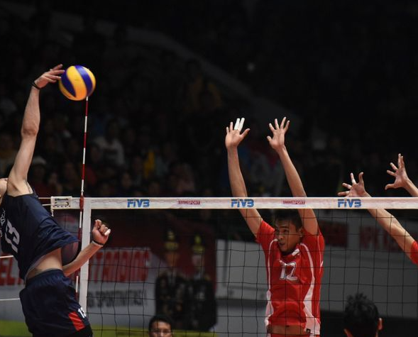 saat-strategi-dan-insting-bertemu-di-lapangan-voli