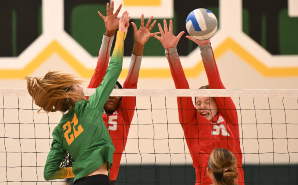 mengasah-keahlian-blocking-tinggi-di-permainan-voli